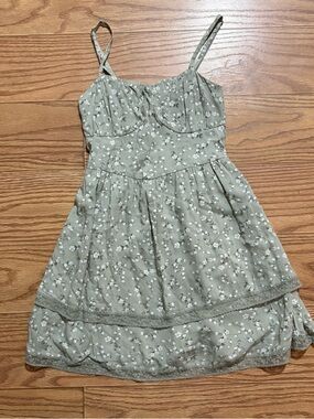Hollister Sage Green Floral Ruffle Spring Summer Dress XS